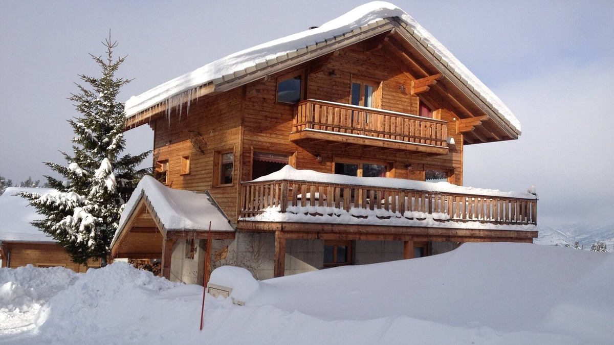 Le Devoluy Ski Chalet | Chalet 3 * cozy decorative neat fireplace 300M of the slopes 12per WIFI