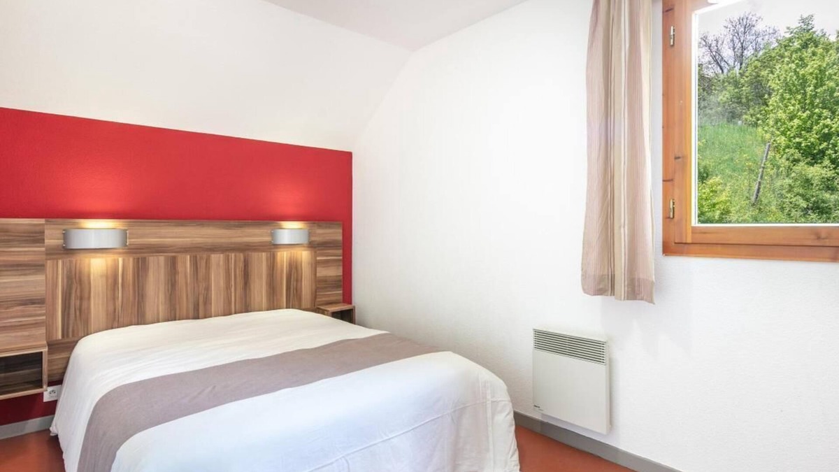 Gresse-en-Vercors Ski Chalet | Chalet, 300m from shops, fitness, parking, tv, 50-55m², Gresse en Vercors