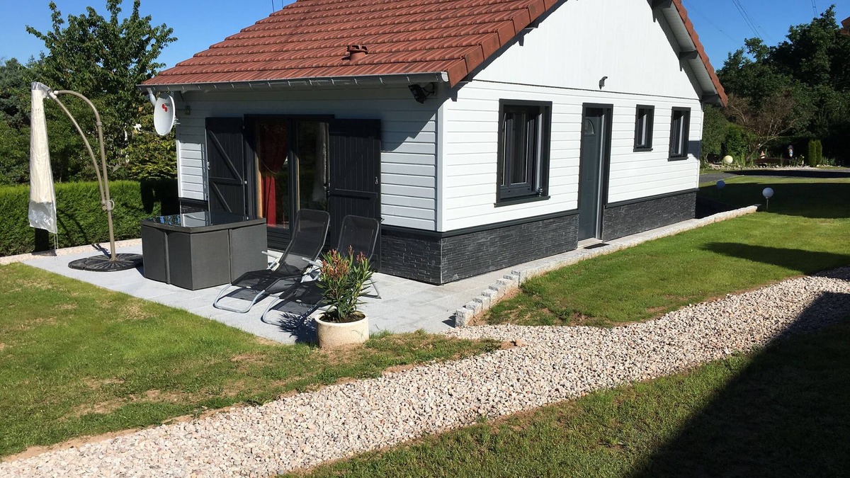 Corcieux Ski Chalet | Chalet 4 Personnes avec jacuzzi et piscine partagée