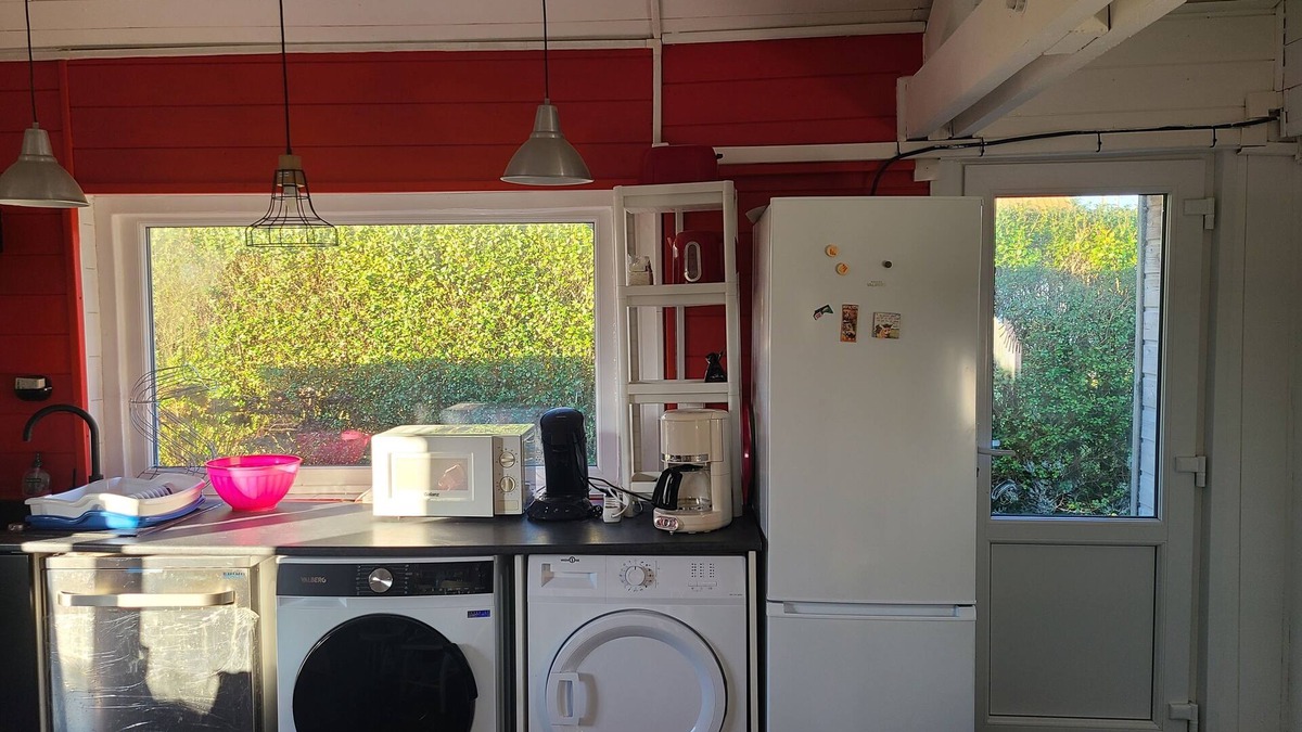 Asnelles Ski Chalet | Chalet 50 m from the beach on one of the Normandy landing sites