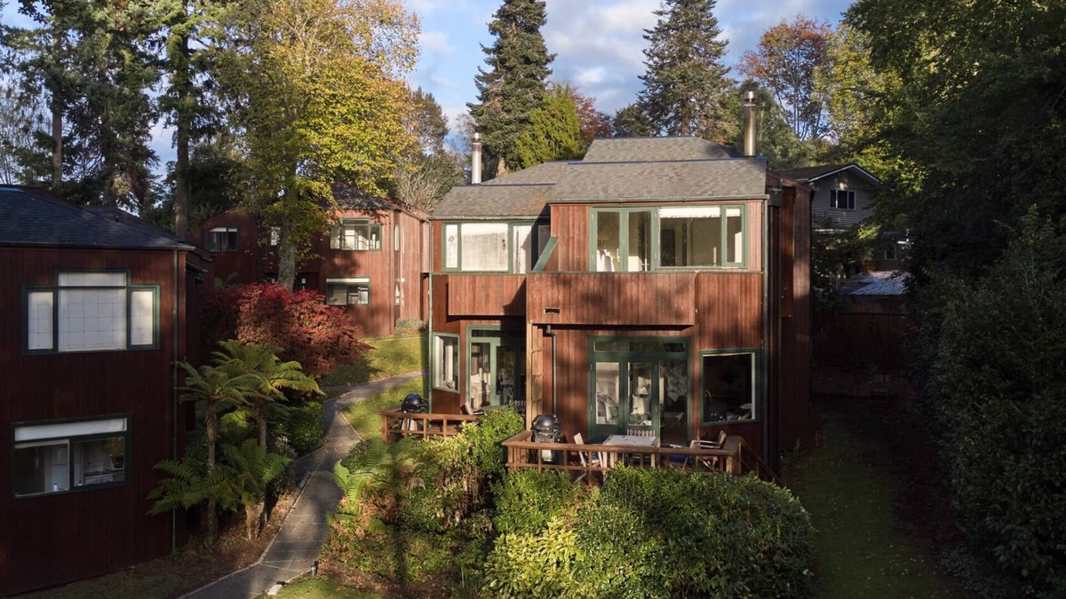 Taupo Ski Chalet | Chalet 8, The Retreat - located within a private lakefront estate