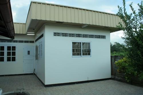 Suriname Apartment | Chalet Anna's Pavalesto