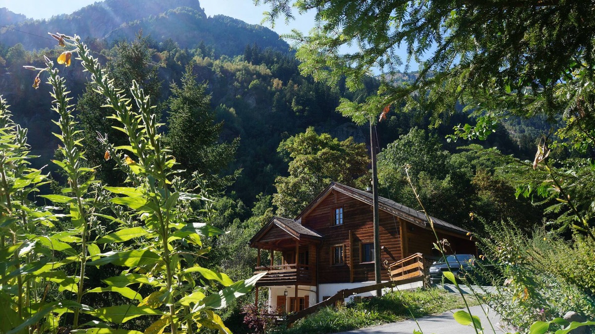 Naters Ski Chalet | Chalet Anni: Cozy living in the Valais