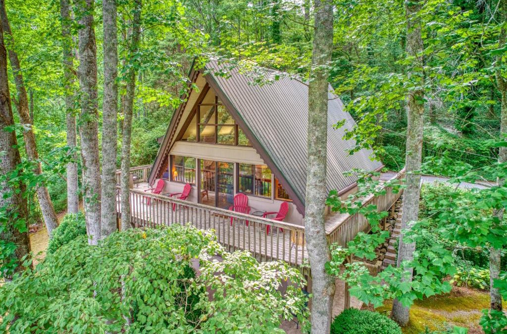 Franklin House | Chalet at Peek's Creek