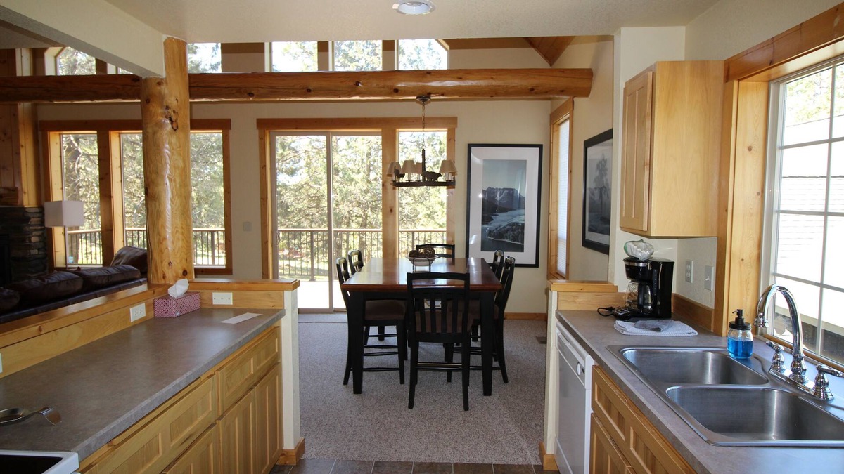 Klamath Falls Ski Chalet | Chalet at Running Y Ranch Resort