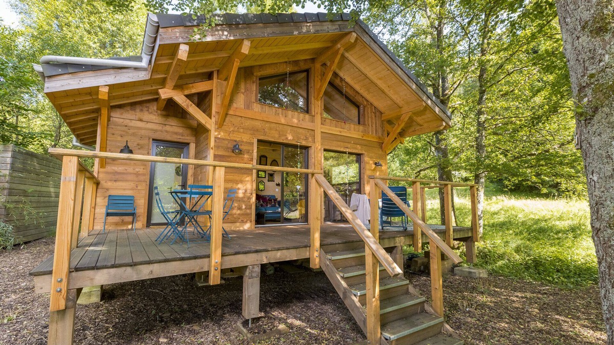 Taintrux Ski Chalet | Chalet au bord de l'eau en pleine nature près de la montagne et de l'Alsace
