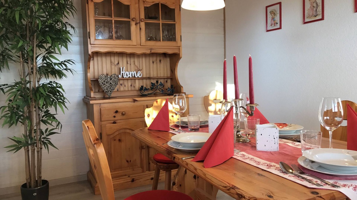 Mogelsberg Ski Chalet | Chalet 'Auszeit' with Mountain View, Garden & Wi-Fi