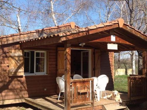 Lempdes-sur-Allagnon Other | Chalet avec Terrasse, 2 chambres, pour 6 pers. - API-1-52-609
