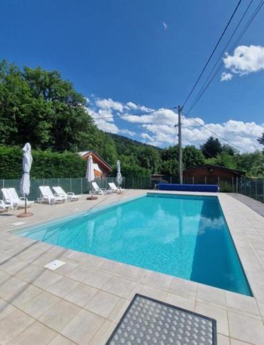 Laffrey Other | Chalet avec piscine 2C