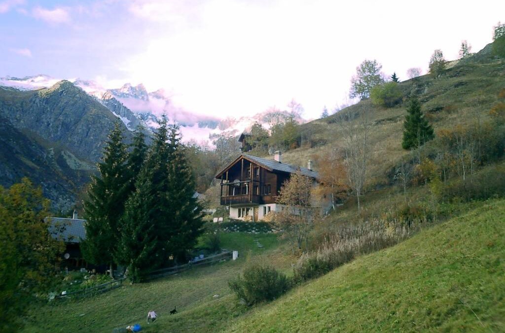 Bellwald House | Chalet BANULARA Platz für 14 Personen auf drei Etagen