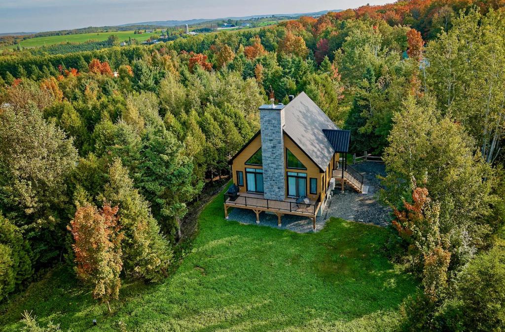 Saint-Gabriel-de-Rimouski Ski Chalet | Chalet Bellevue (Mont-Comi)