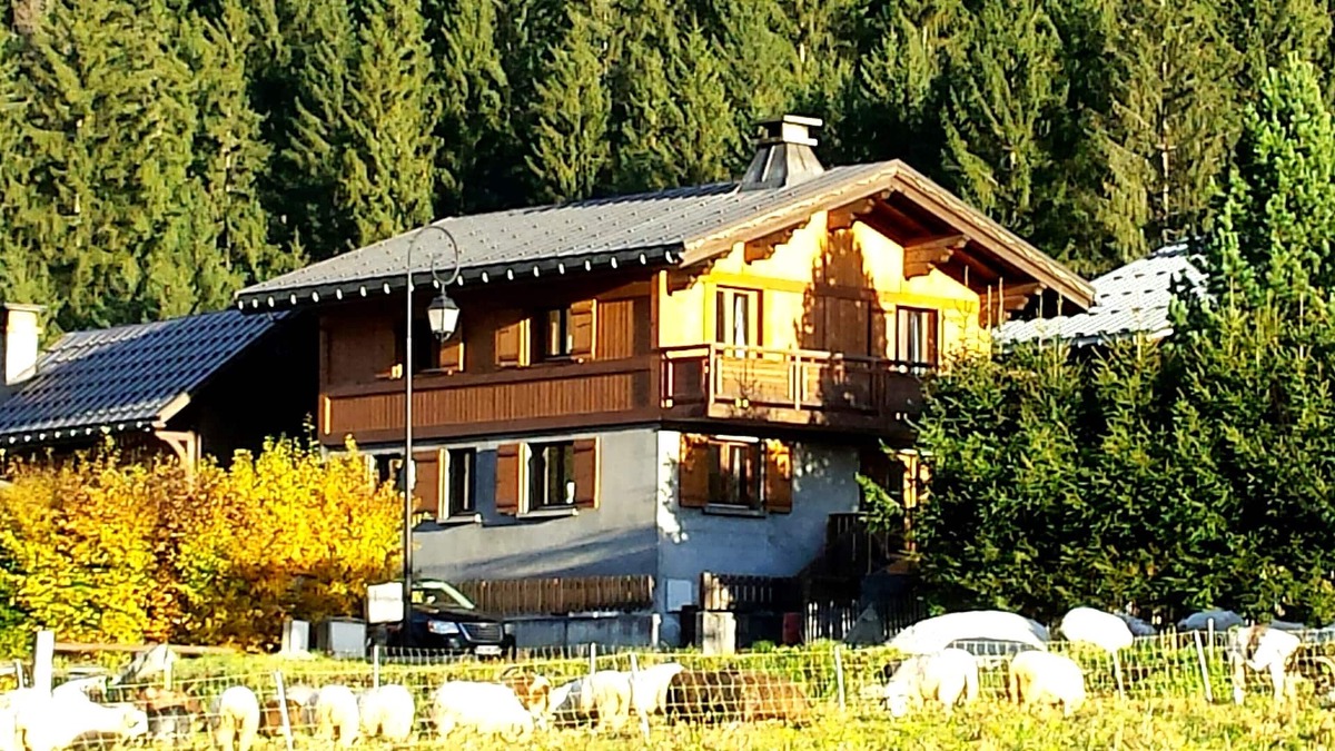 Chamonix-Mont-Blanc Cabin | Chalet "Bianca" fully renovated decorator