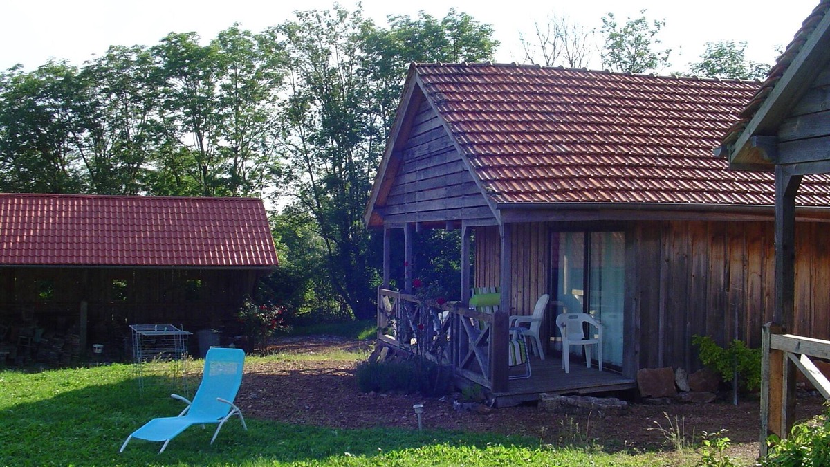 Ternant Ski Chalet | Chalet Bleu in the heart of the Burgundy countryside