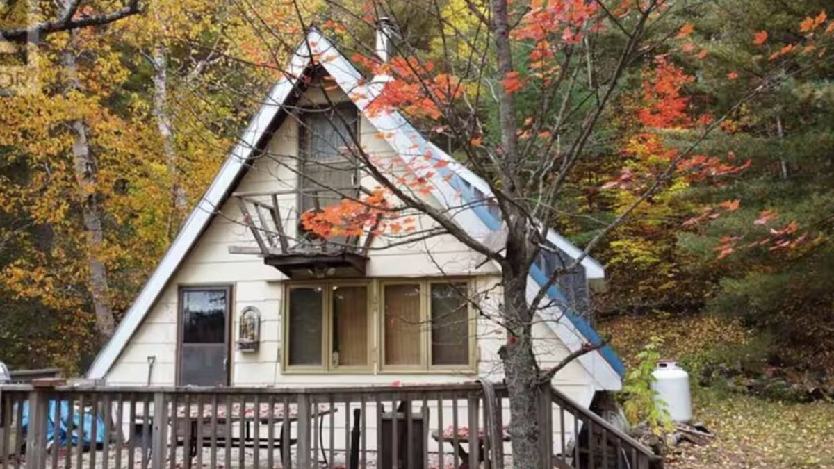 Joly Cabin | Chalet Blue