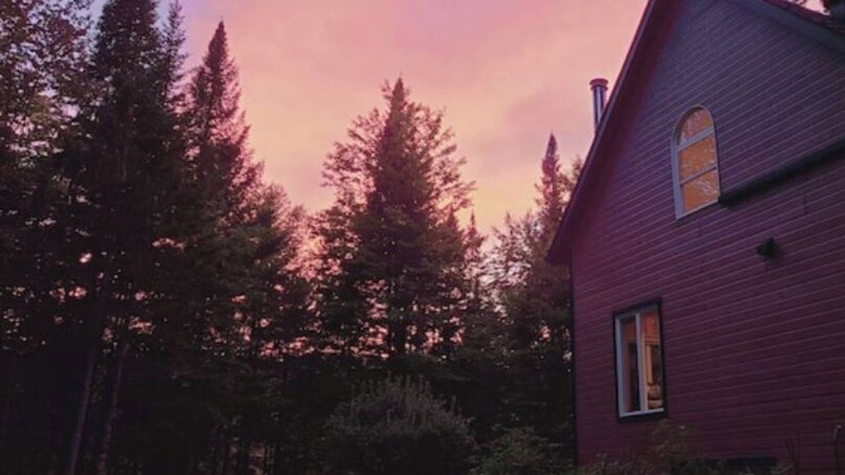 Saint-Etienne-De-Bolto House | Chalet 8 invités sur 22 acres
