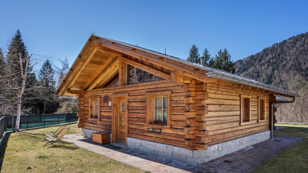 Sant'Antonio di Mavignola Ski Chalet | Chalet 'Camping Faè' with Mountain View, Private Terrace and Wi-Fi