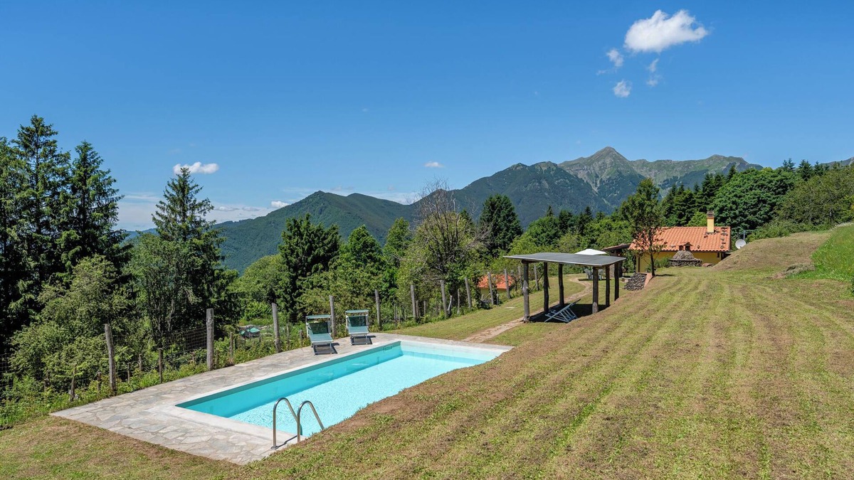 Casoli Ski Chalet | Chalet "Casa Albereta" with Mountain View, Private Pool & Private Terraces