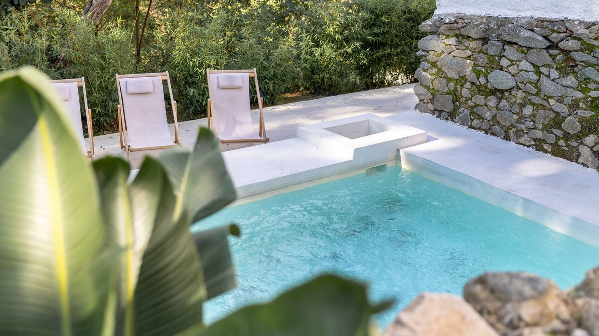 Dosrius Ski Chalet | Chalet 'Casa Om' with Mountain View, Private Pool and Wi-Fi