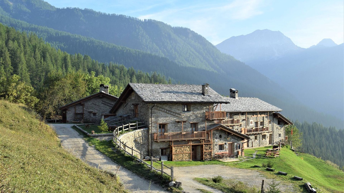 Marmora Ski Chalet | Chalet 'Civico 13' with Mountain View, Shared Garden and Wi-Fi