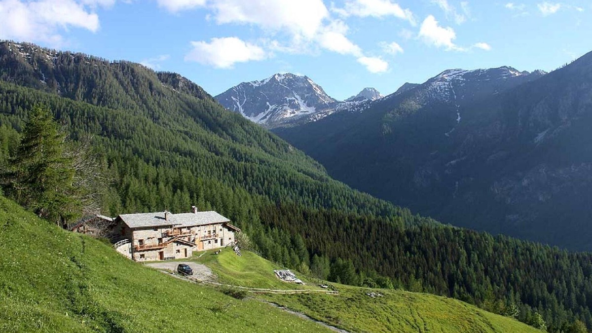 Marmora Ski Chalet | Chalet 'Civico 6 ' with Mountain View, Shared Garden and Wi-Fi