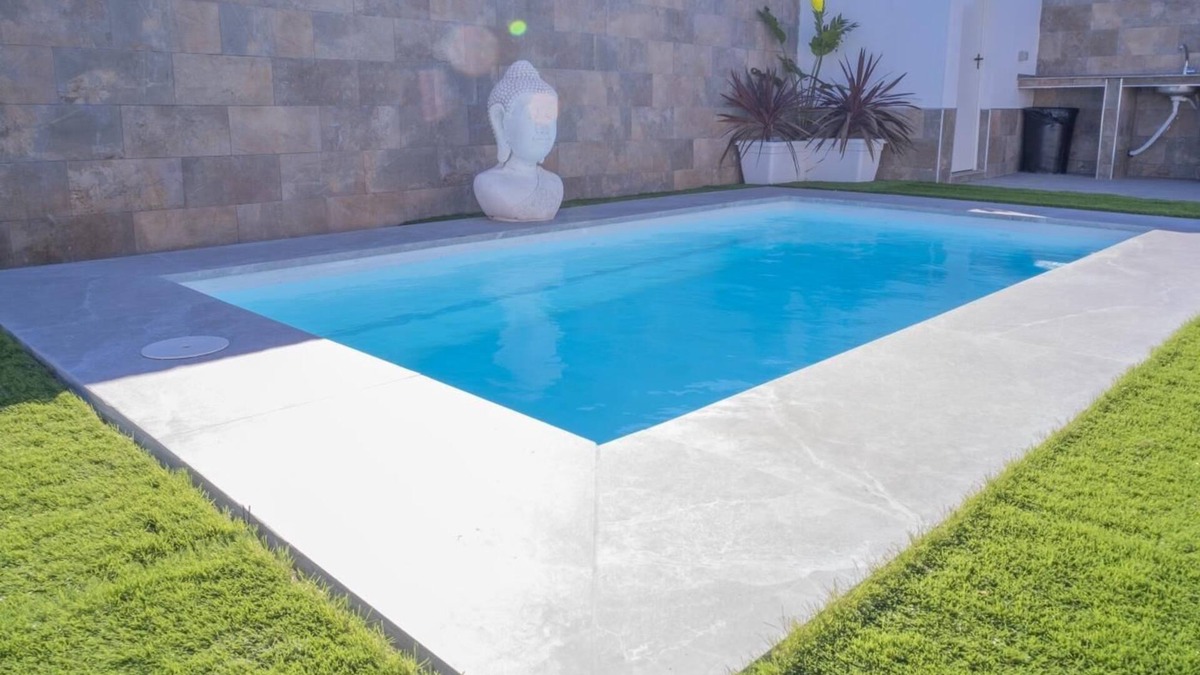 Conil de la Frontera Apartment | Chalet con Barbacoa y Piscina para familias.