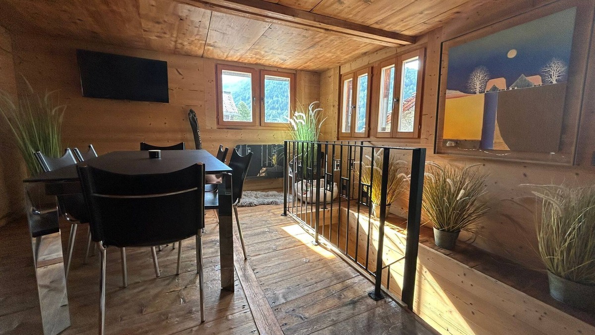 Saint-Luc Apartment | Chalet cosy rénové et charmant