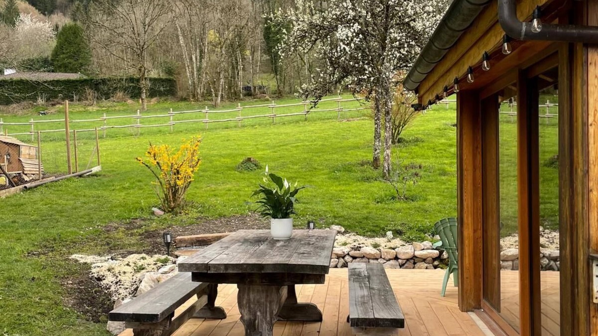 Saint-Jeoire Ski Chalet | Chalet Cozy en Haute-Savoie - Mountain Getaway, Close to Amenities