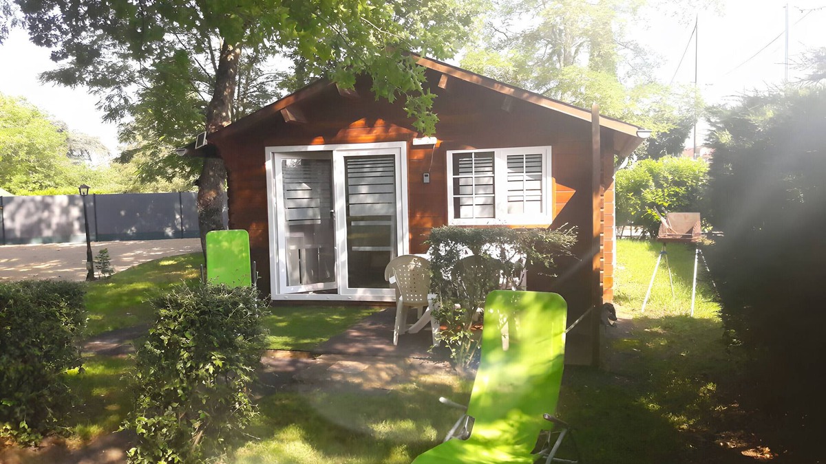 Noyers-sur-Cher Ski Chalet | Chalet 'delachapelle - Zoo 4km' with Private Terrace, Shared Garden and Wi-Fi