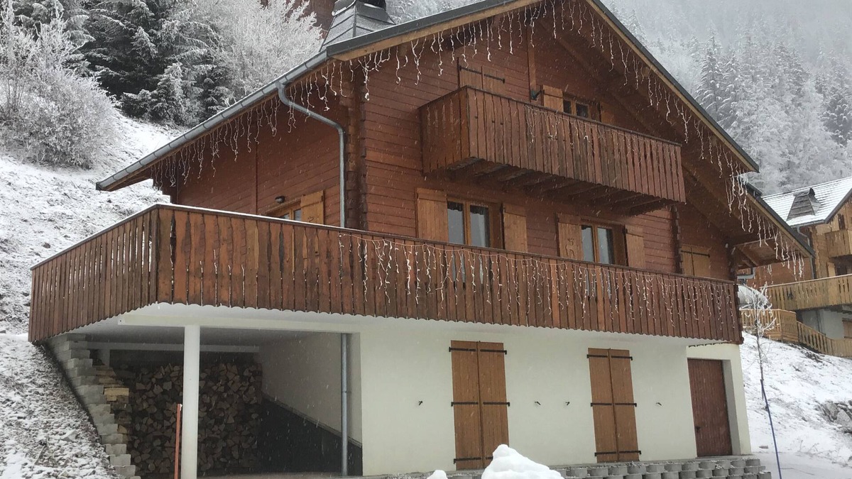 Station de Drouzin le Mont Ski Chalet | Chalet du Col du corbier