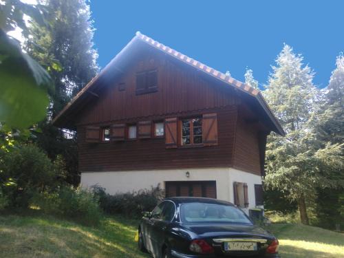 Saint-Remy-Sur-Durolle House | Chalet du lac