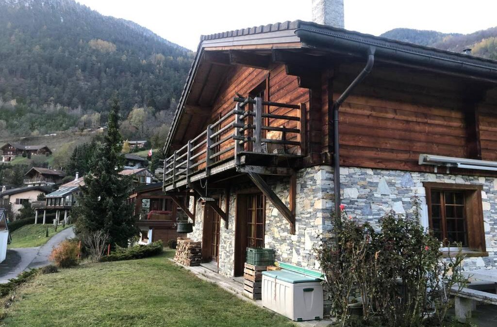 Volleges Ski Chalet | Chalet Edelweiss - Verbier, Mountain Views, Jacuzzi!