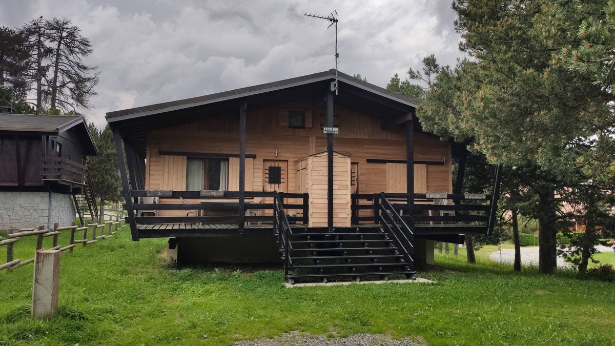 Pyrenees 2000 Ski Chalet | Chalet en Bois Dans Clairière à Pyrénées 2000