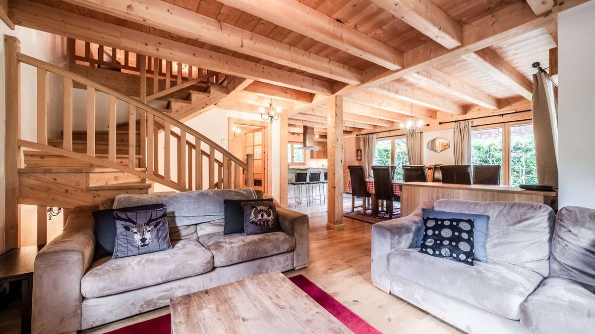 Les Prodains Ski Chalet | Chalet Evelyn: Nice chalet 550 meters from pistes