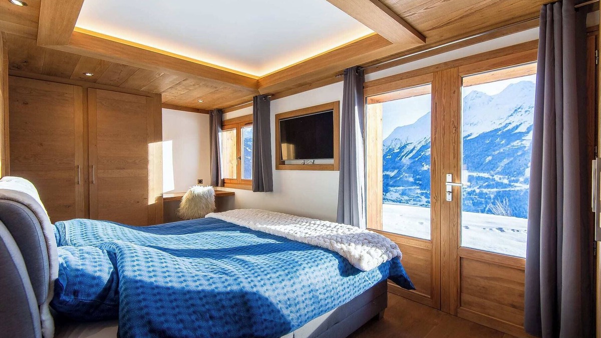 Montvalezan Ski Chalet | Chalet Evidence in Savoie