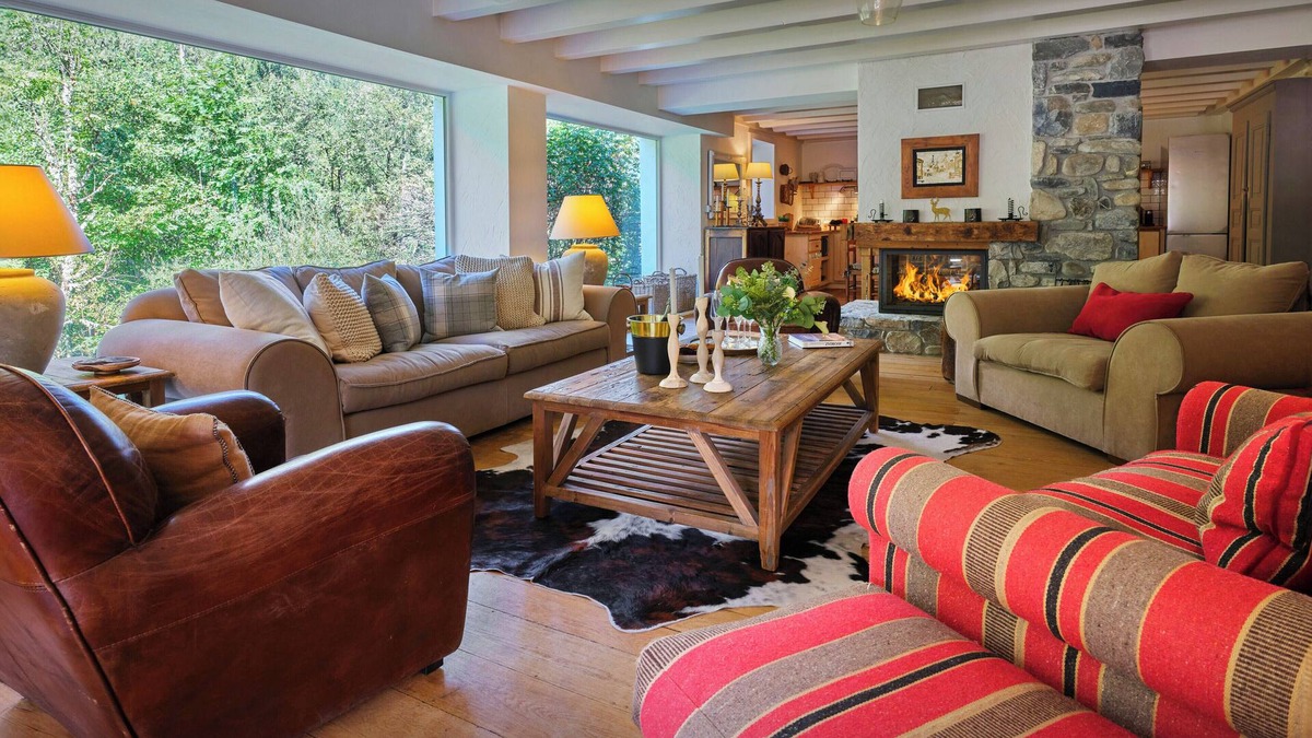 Saint-Jean-dʼAulps Ski Chalet | Chalet Fleur d'Aulps - Secluded holiday for 12 with spa - OVO Network
