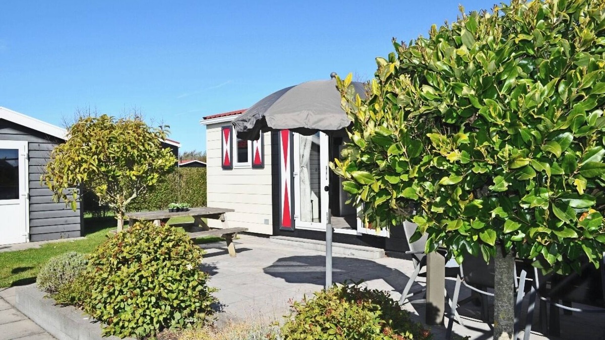 Serooskerke Ski Chalet | Chalet Florence 5 , 6- Persoons met Veel Privacy; Huisdiervrij,ruime Tuin