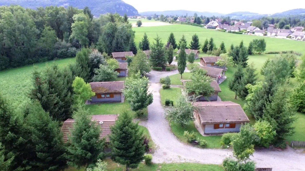 La Balme-de-Sillingy Ski Chalet | Chalet for four people