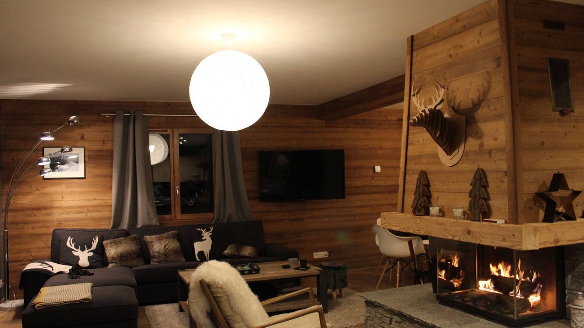 Pralognan-la-Vanoise Ski Chalet | Chalet for up to 12 people, 4 bedrooms, 165 m2 +ski room
