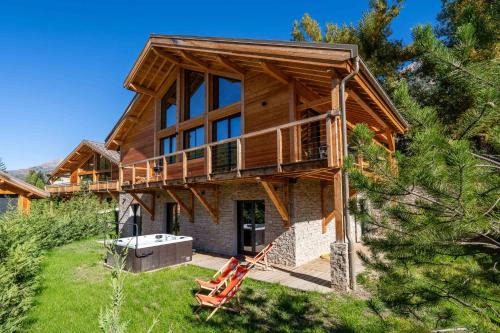 Forville Ski Chalet | Chalet For Friends Luxe et Spa