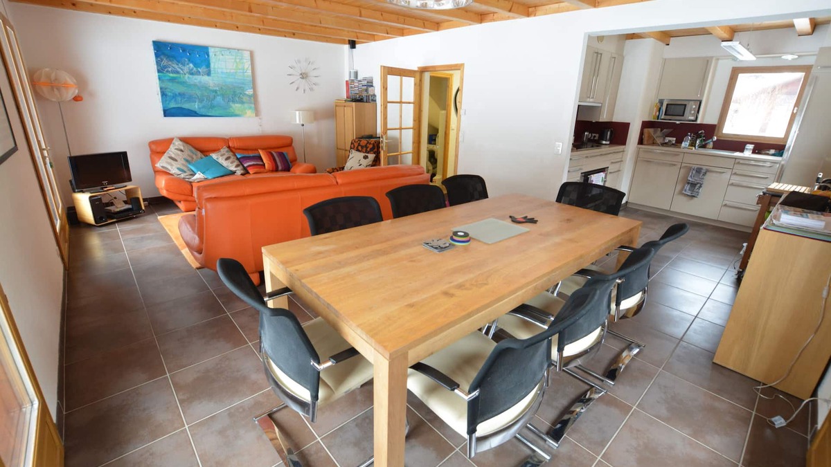 La Chapelle-d'Abondance Ski Chalet | Chalet w/modern furnishings - great place to spend time with friends