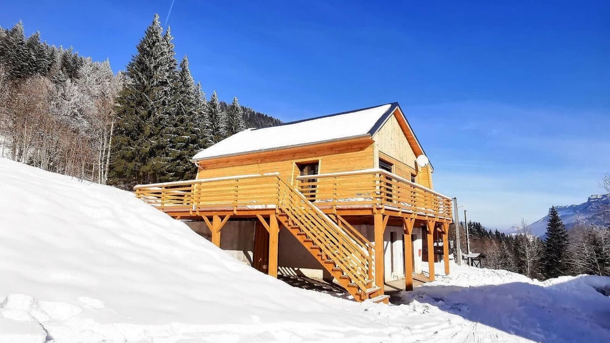 Saint-Pierre-d'Entremont Ski Chalet | Chalet Le Lys Martagon en Chartreuse