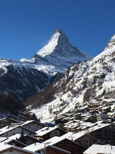 Zermatt Apartment | Chalet Guggenbiel