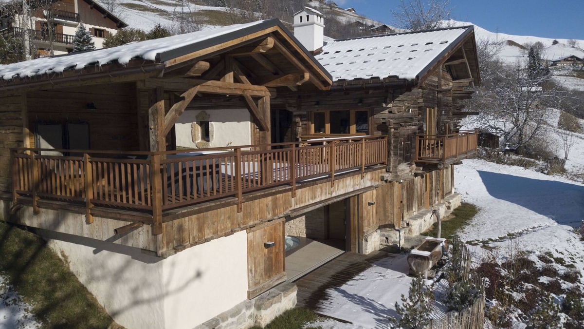 Hauteluce Ski Chalet | Chalet Hauteluce- Saisies-Contamines private indoor pool sauna lift