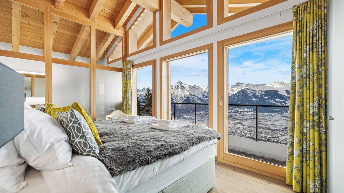 Nendaz Ski Chalet | Chalet IBEX, next to the Veysonnaz slope