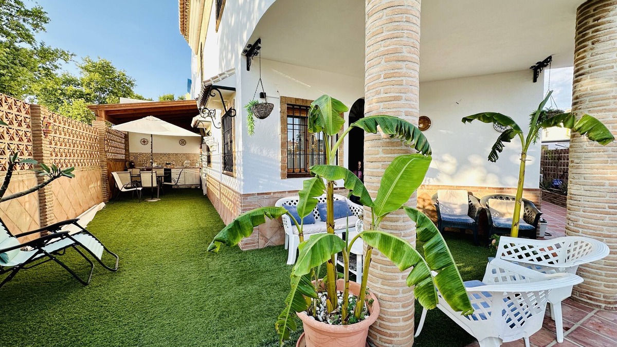 Almayate Bajo Ski Chalet | Chalet Ideal Para Familias, a 900m de la Playa !
