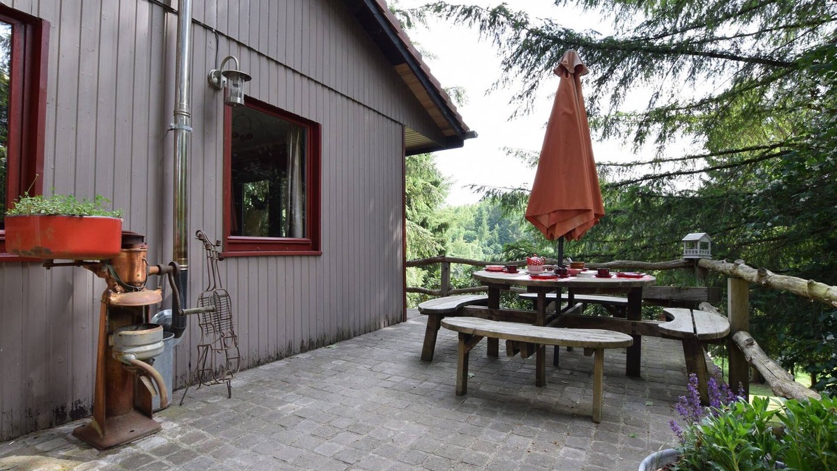 Houffalize Ski Chalet | Chalet in a green and peaceful environment.