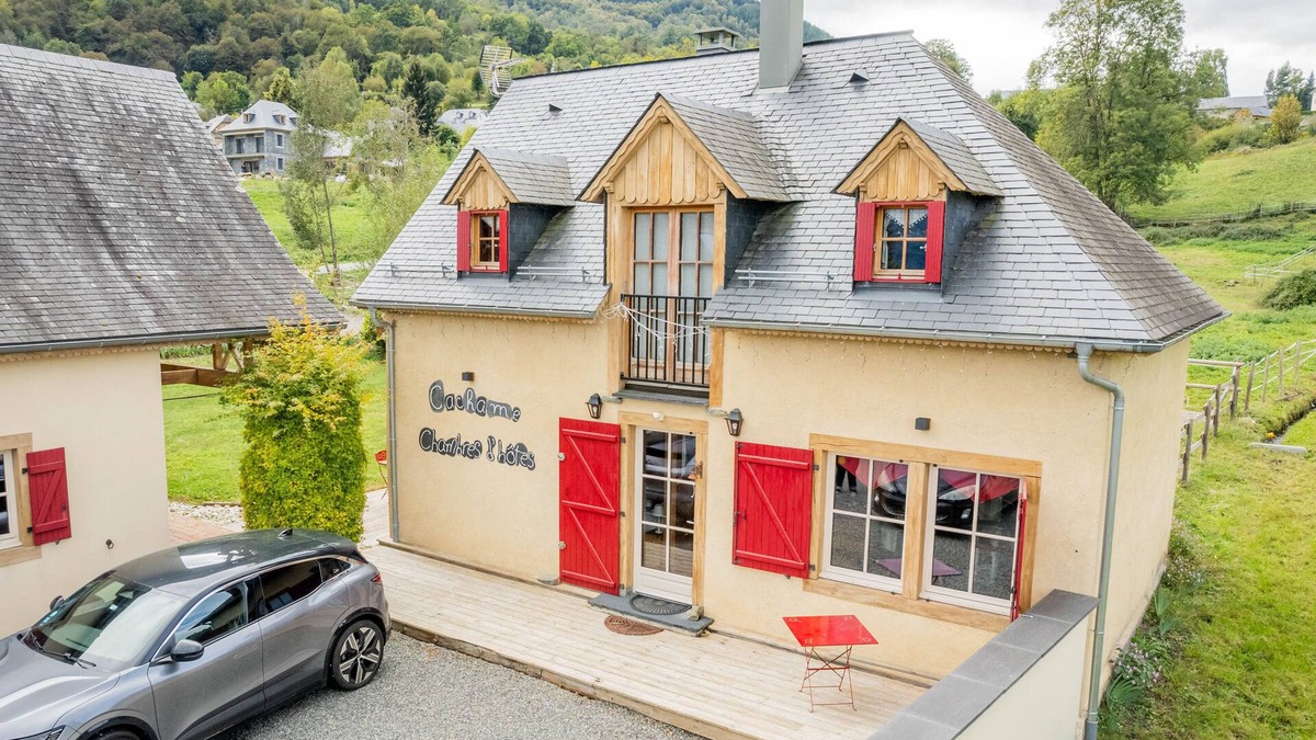 Arcizans-Avant Ski Chalet | Chalet in a small village 600 m above sea level. Rest, serenity and charm.