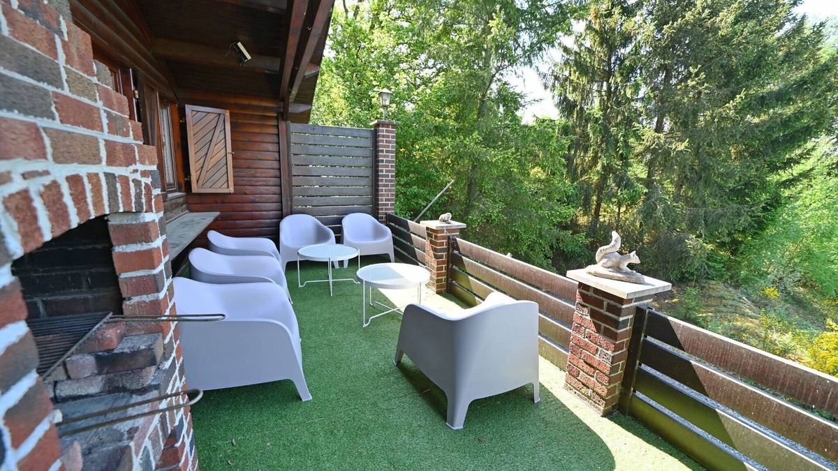 Rendeux Ski Chalet | Chalet in Beffe with Hot Tub & Valley Views
