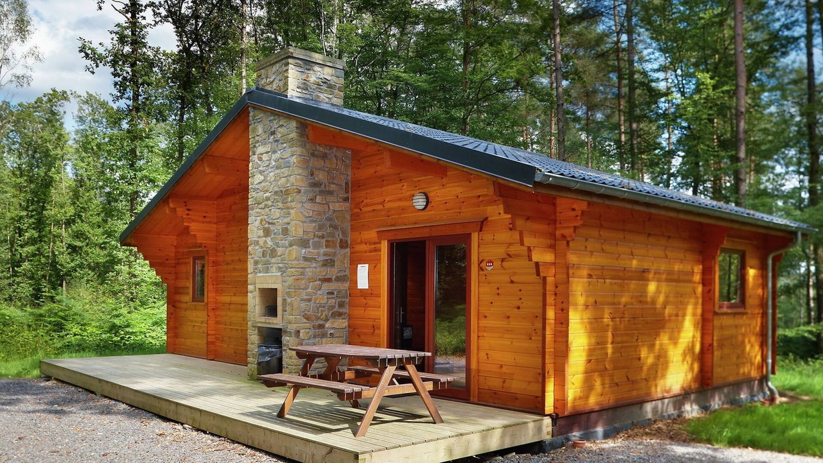 Oignies-en-Thierache House | Chalet in Belgium with Cozy Wood Interior
