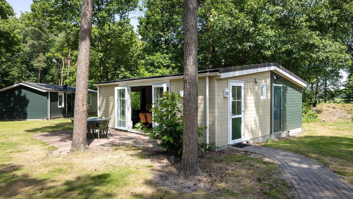 Vlierden Ski Chalet | Chalet in De Peel near Forest